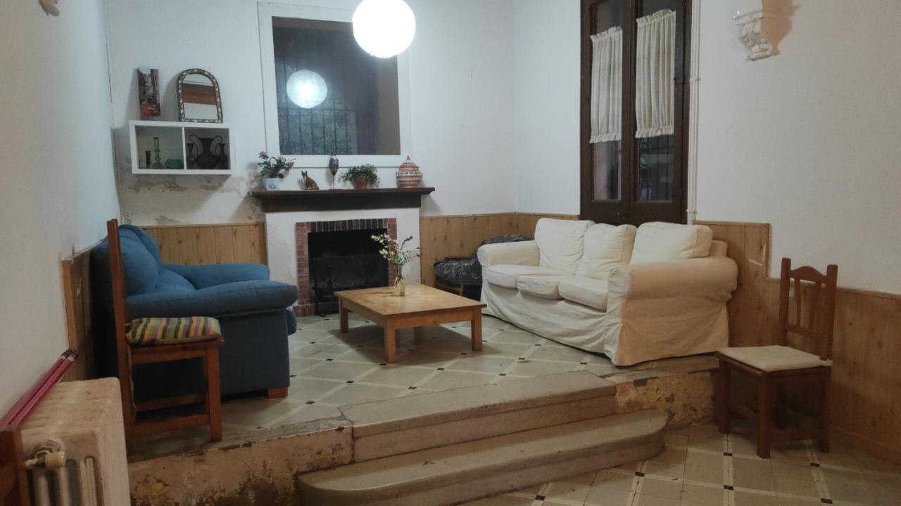 Can Rabassa Hostel Vallromanes Buitenkant foto
